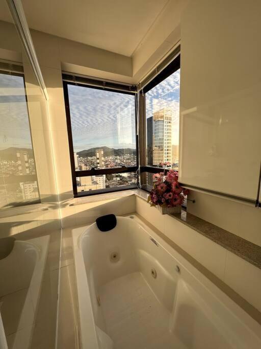 Apartamento No Centro, Com Vista Mar E Cristo Luz Balneário Camboriú 외부 사진